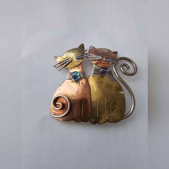 Chico's Cat Pin Brooch 2 Cats With Beaded Collar Hand Crafted Gold Silver Copper - Picture 3 of 8